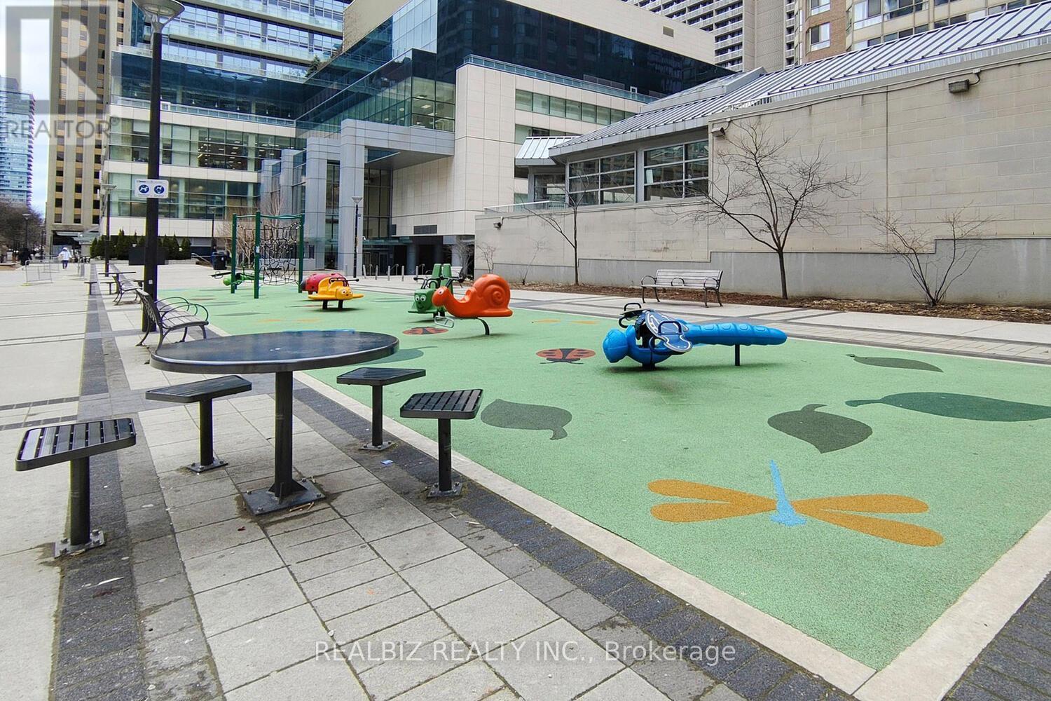 1516 - 386 Yonge Street, Toronto, Ontario  M5B 0A5 - Photo 36 - C12009262