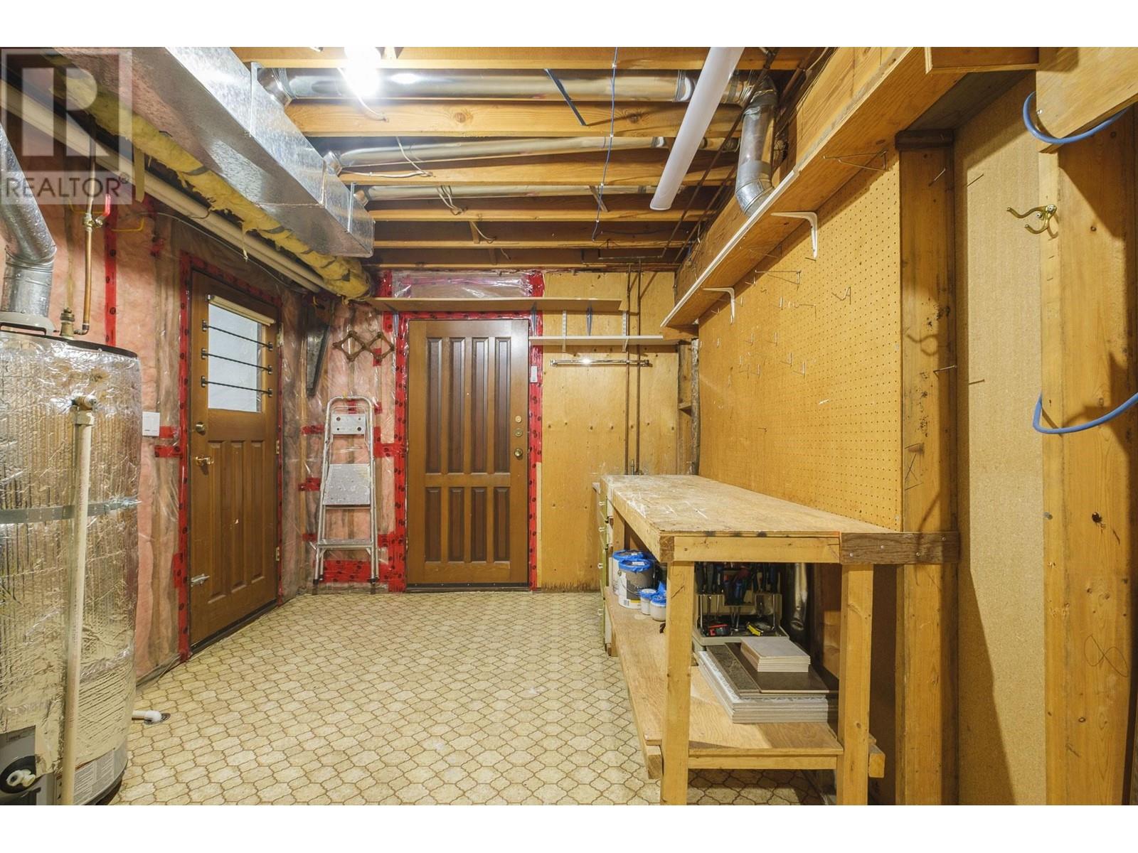 1410 Lansdowne Drive, Coquitlam, British Columbia  V3E 1Y4 - Photo 38 - R2979108