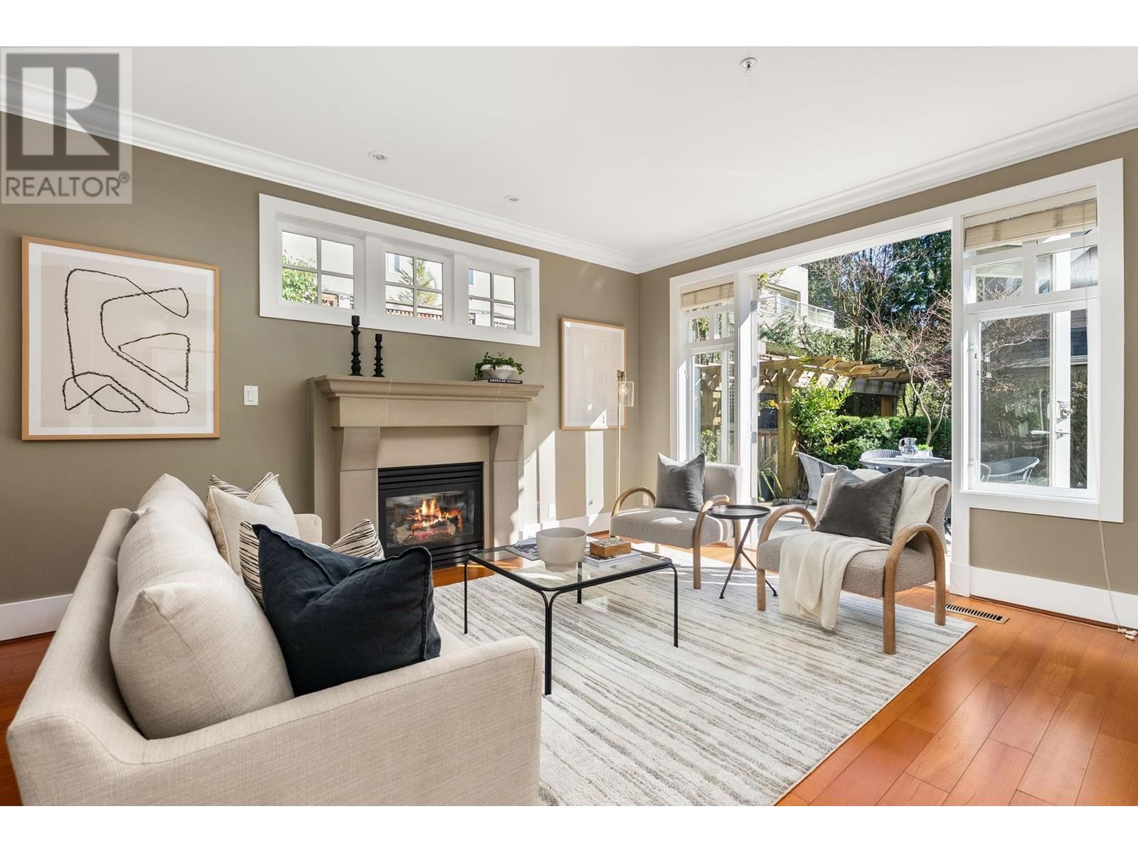 2119 Gordon Avenue, West Vancouver, British Columbia  V7V 1W1 - Photo 5 - R2979561
