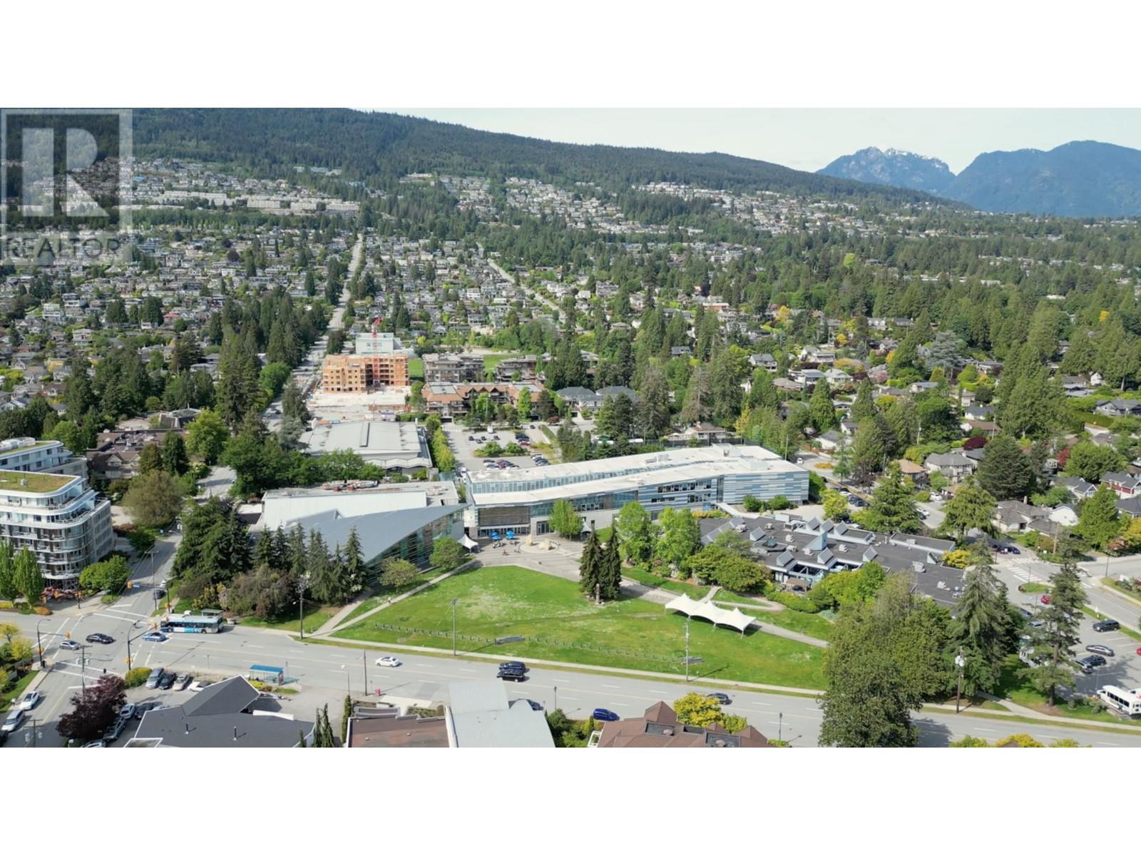 2119 Gordon Avenue, West Vancouver, British Columbia  V7V 1W1 - Photo 38 - R2979561