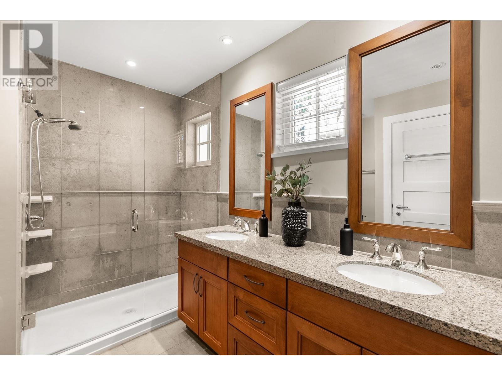 2119 Gordon Avenue, West Vancouver, British Columbia  V7V 1W1 - Photo 21 - R2979561