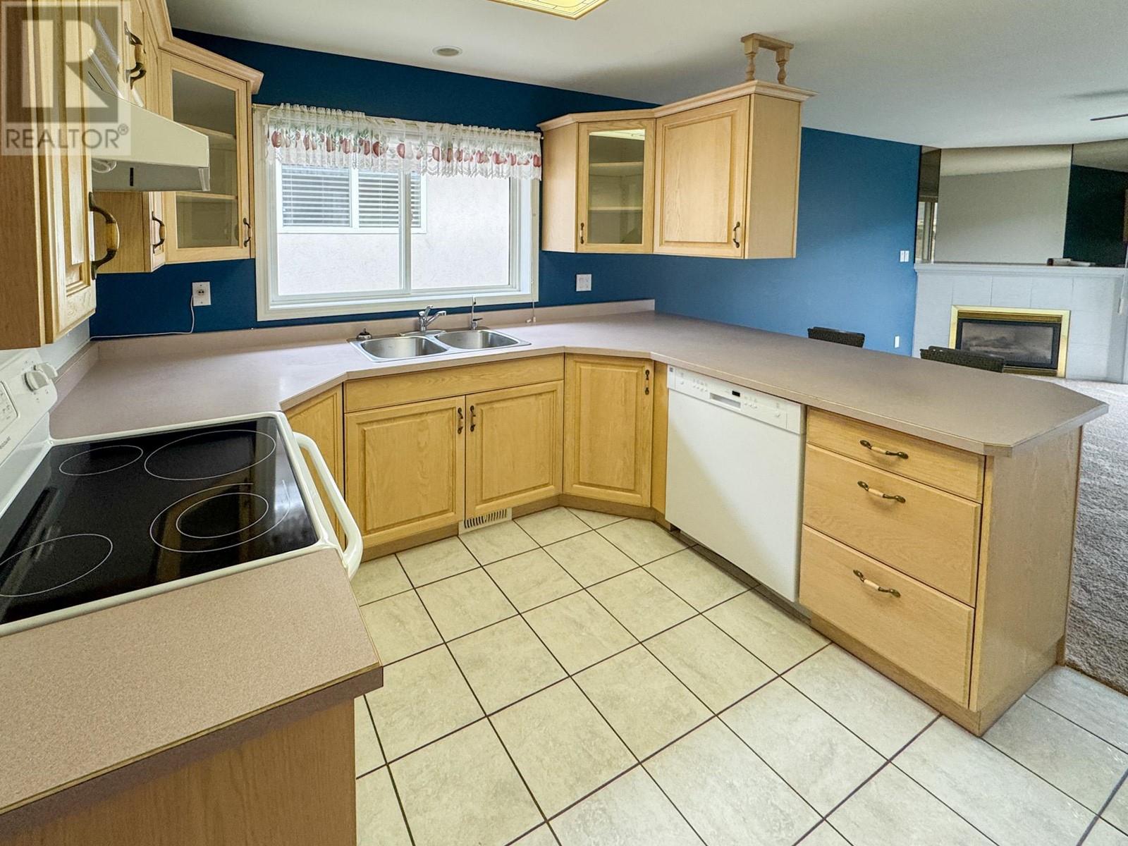 Property at 2 Royal Ann Court Unit# 4 image 5