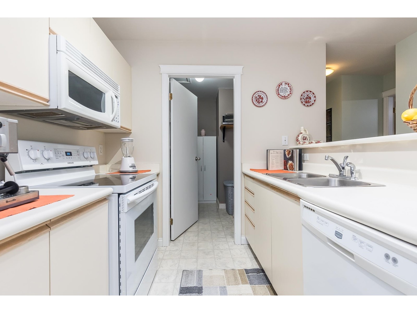 807 1750 Mckenzie Road, Abbotsford, British Columbia  V2S 3Z3 - Photo 8 - R2980119