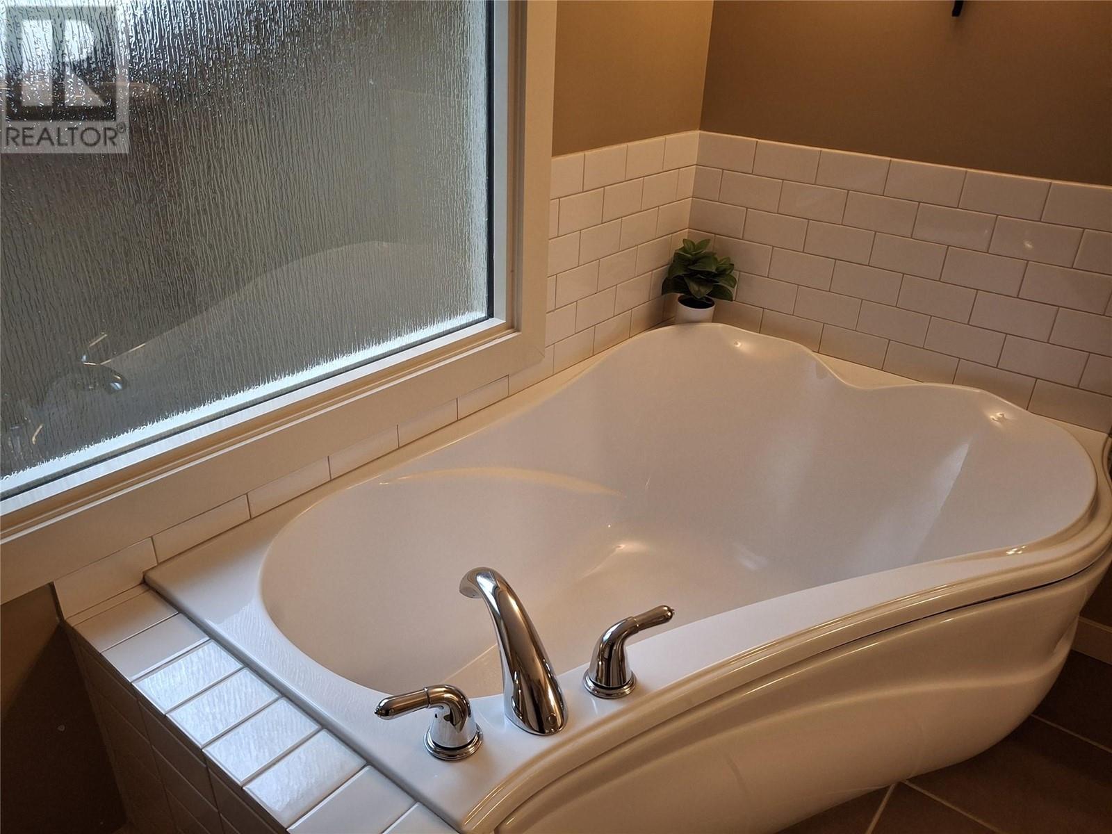1134 Pine Grove Road Unit# 29, Scotch Creek, British Columbia  V0E 1M5 - Photo 17 - 10339837