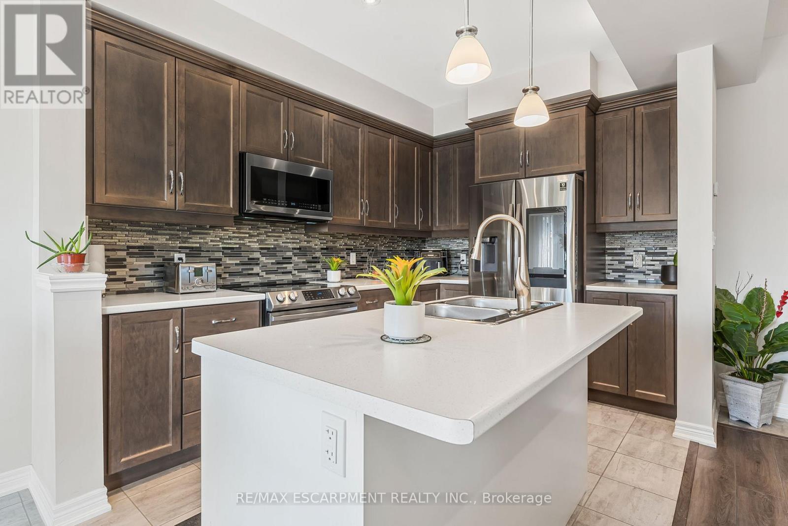 72 Severino Circle, West Lincoln (Smithville), Ontario  L0R 2A0 - Photo 11 - X12033044