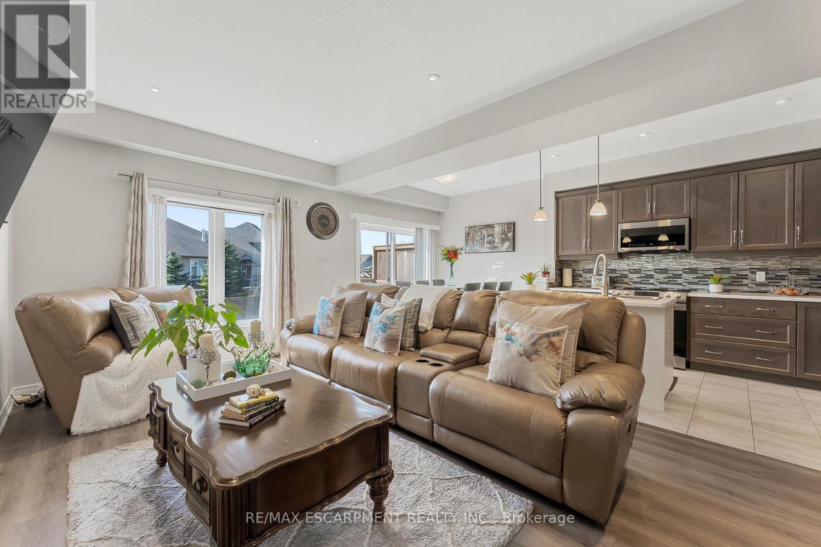 72 Severino Circle, West Lincoln (Smithville), Ontario  L0R 2A0 - Photo 13 - X12033044