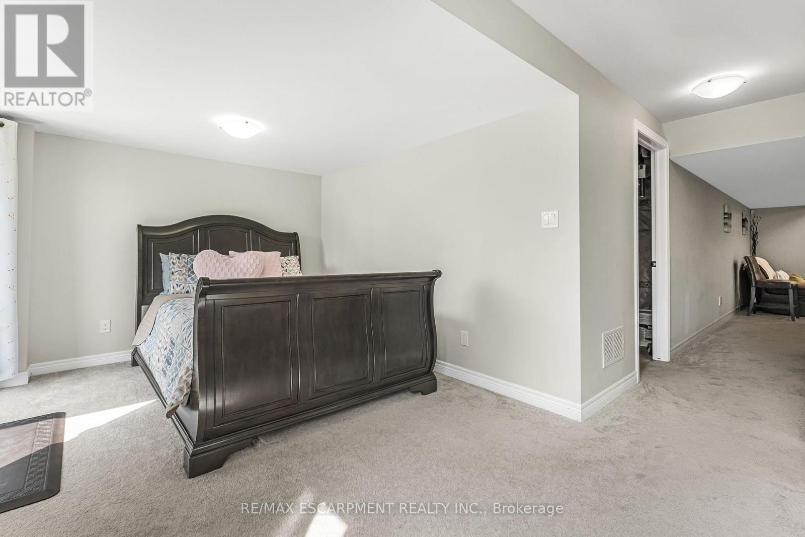 72 Severino Circle, West Lincoln (Smithville), Ontario  L0R 2A0 - Photo 27 - X12033044