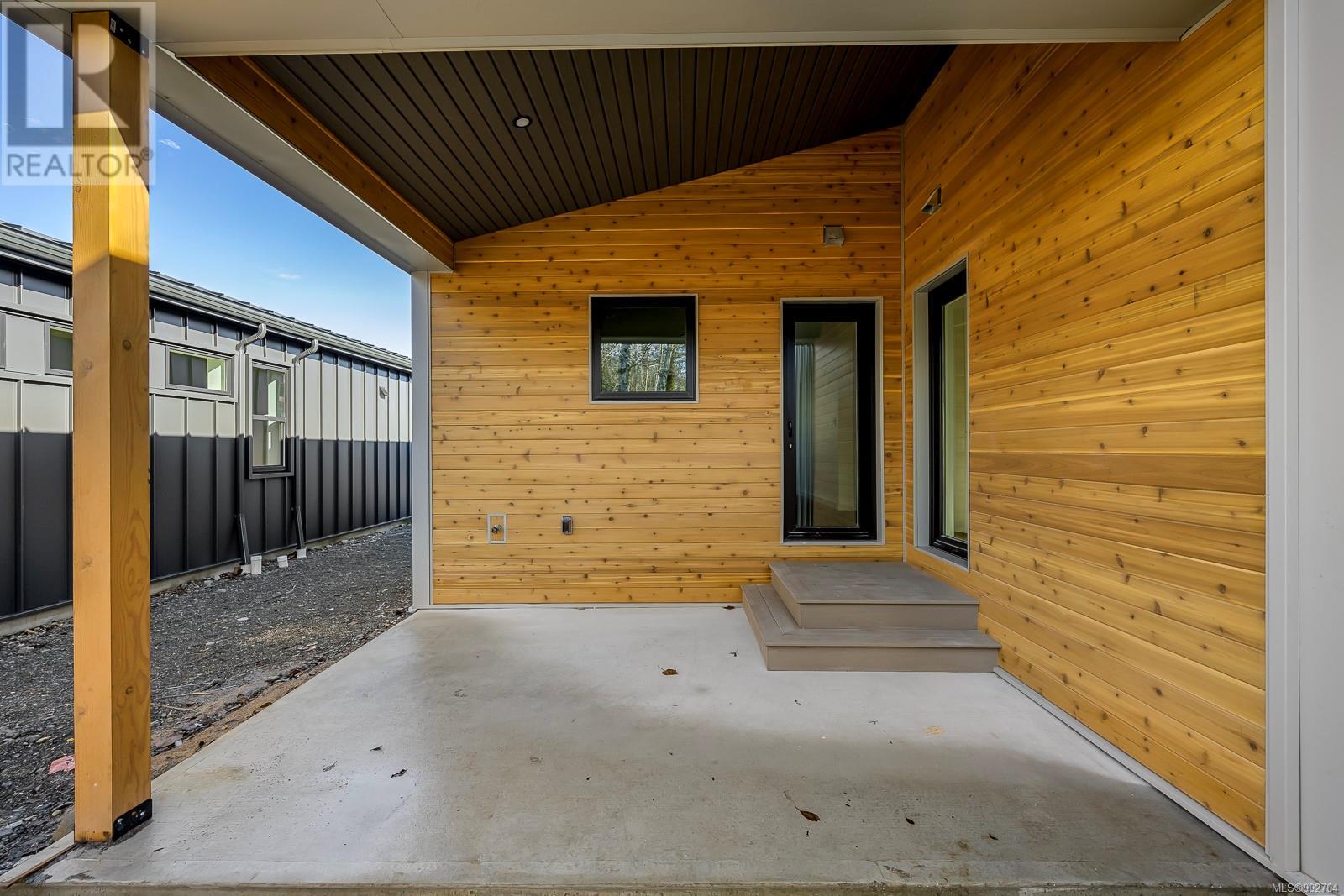 41 3025 Royston Rd, Cumberland, British Columbia  V0R 1S0 - Photo 4 - 992704