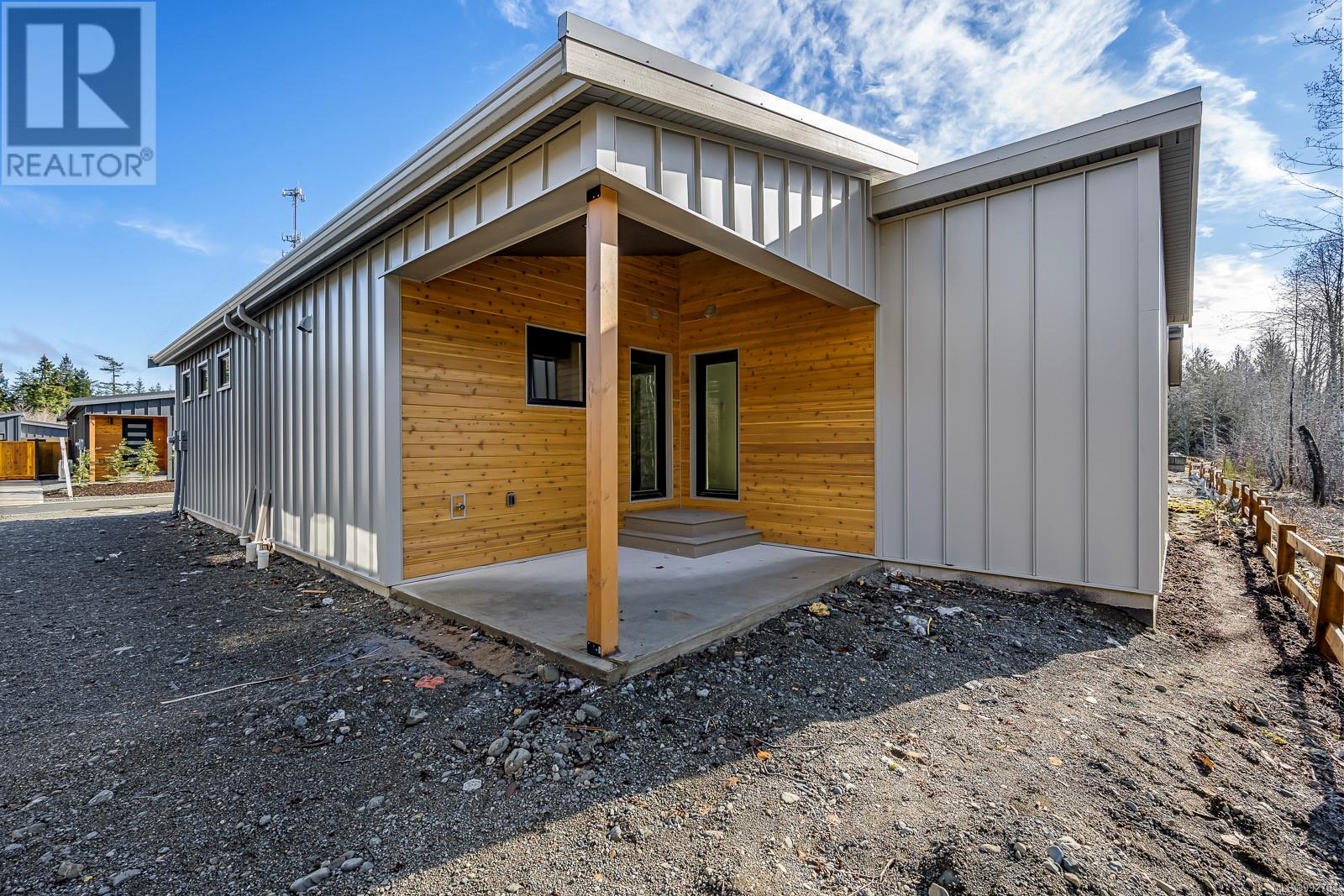 41 3025 Royston Rd, Cumberland, British Columbia  V0R 1S0 - Photo 2 - 992704