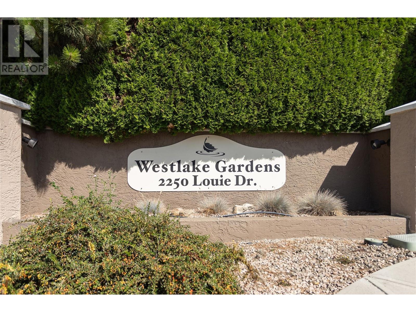 Property at 2250 Louie Drive Unit# 37 image 2