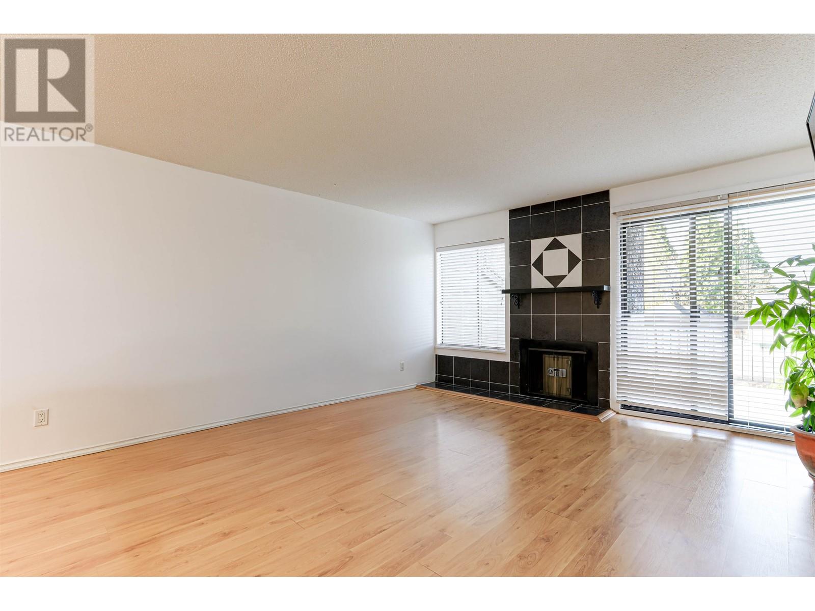 205 7831 No. 1 Road, Richmond, British Columbia  V7C 1T7 - Photo 3 - R2980513