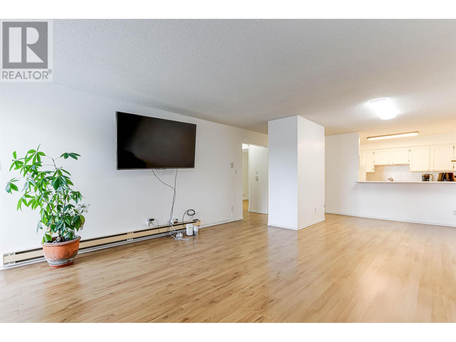 205 7831 No. 1 Road, Richmond, British Columbia  V7C 1T7 - Photo 4 - R2980513