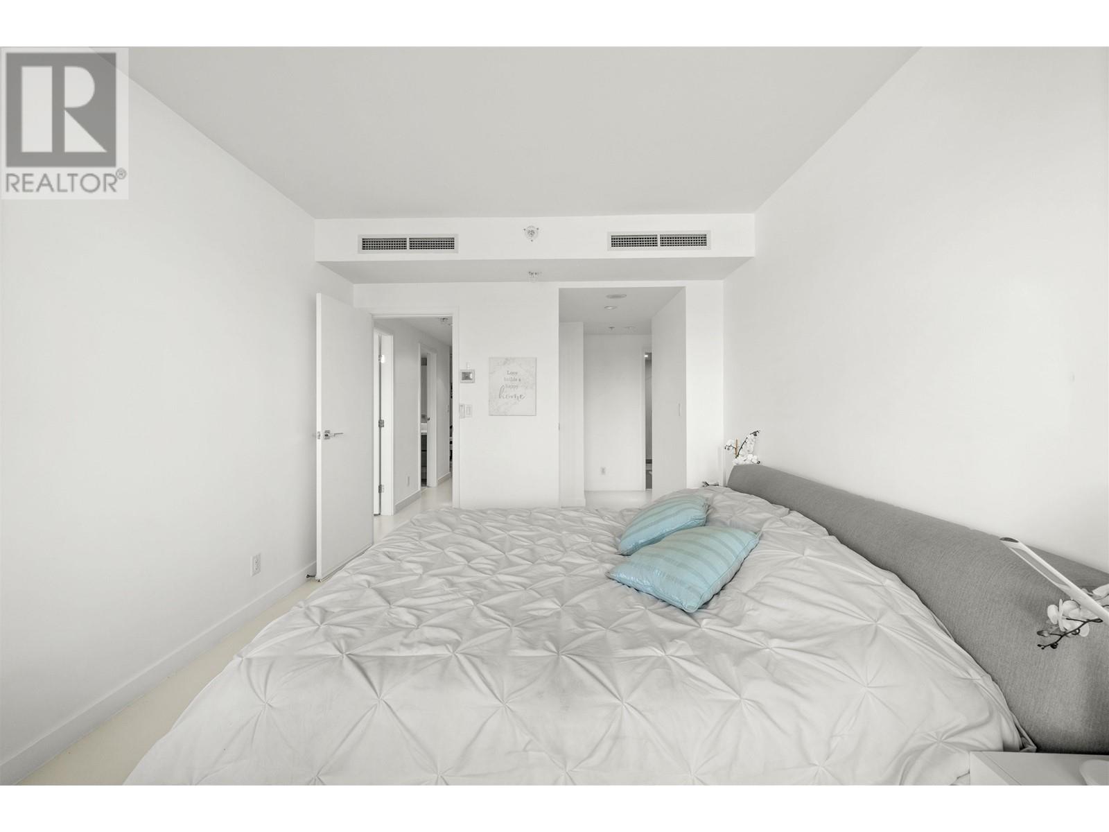Listing Picture 26 of 40 : 106 8 SMITHE MEWS, Vancouver / 溫哥華 - 魯藝地產 Yvonne Lu Group - MLS Medallion Club Member