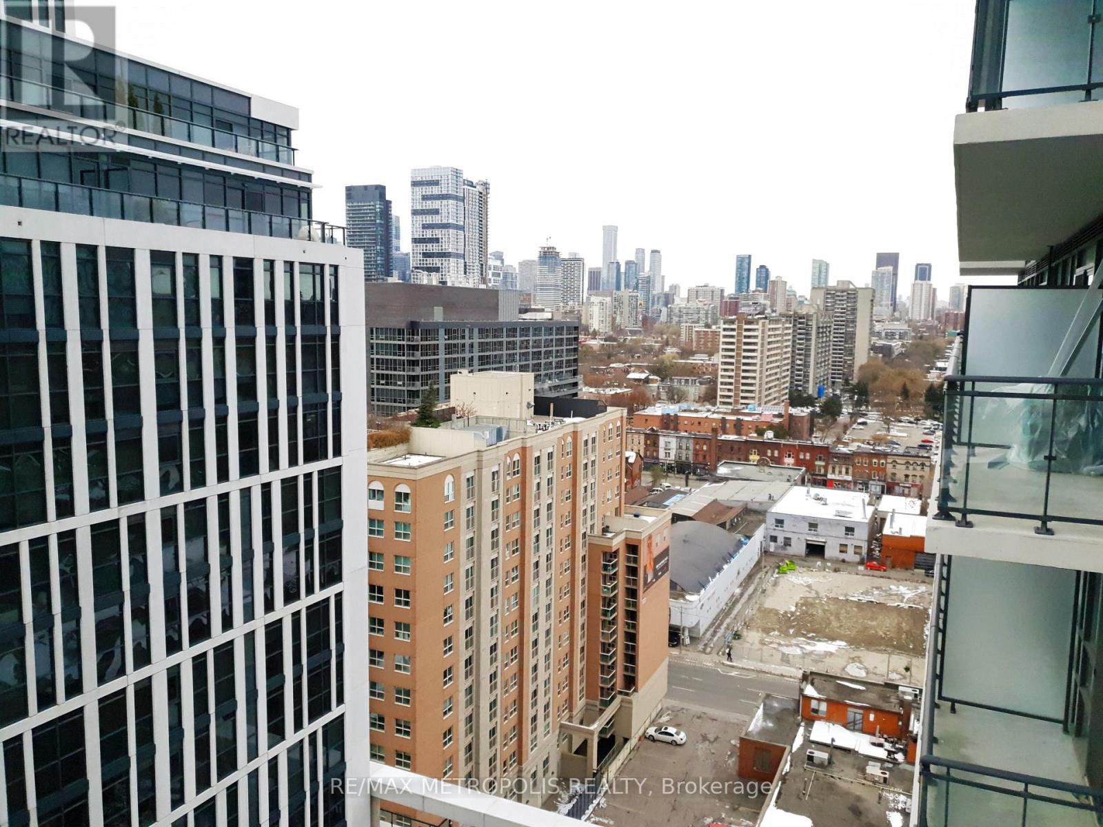 2117 - 460 Adelaide Street E, Toronto, Ontario  M5A 0E7 - Photo 15 - C12033109