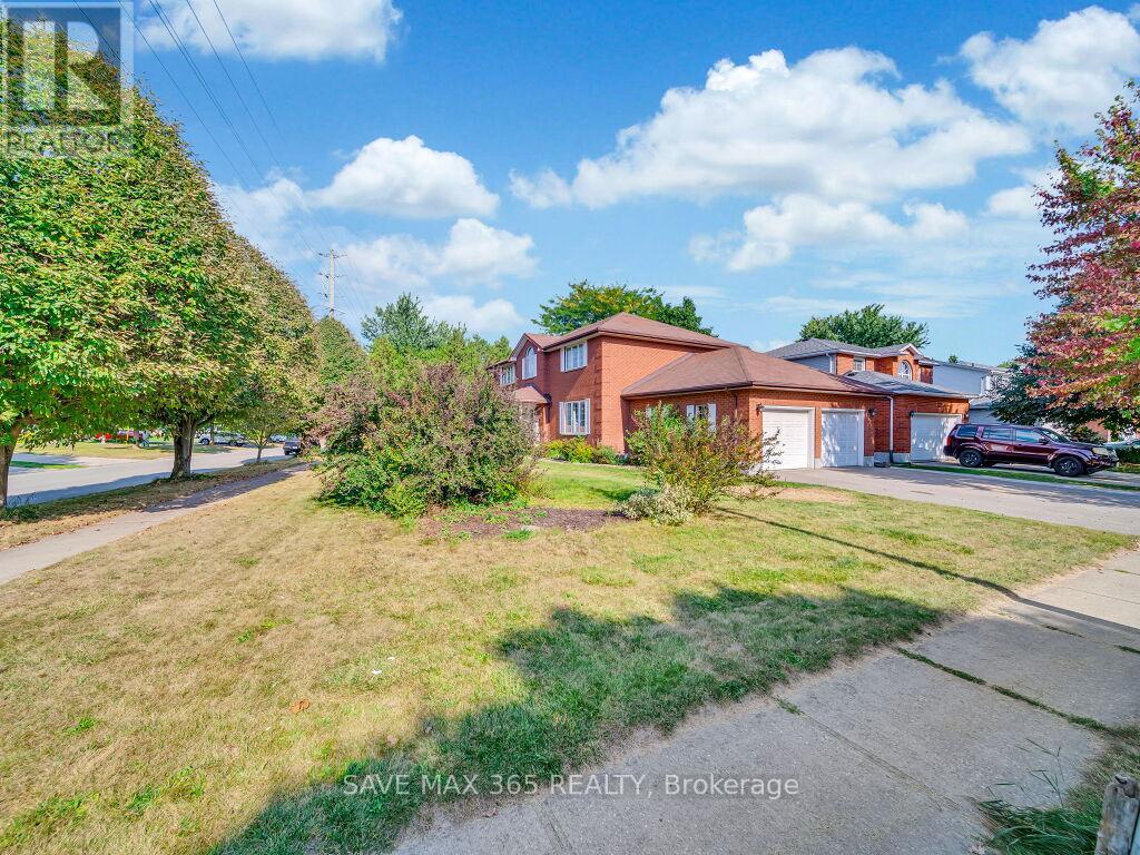 Property at 175 WISSLER ROAD image 2