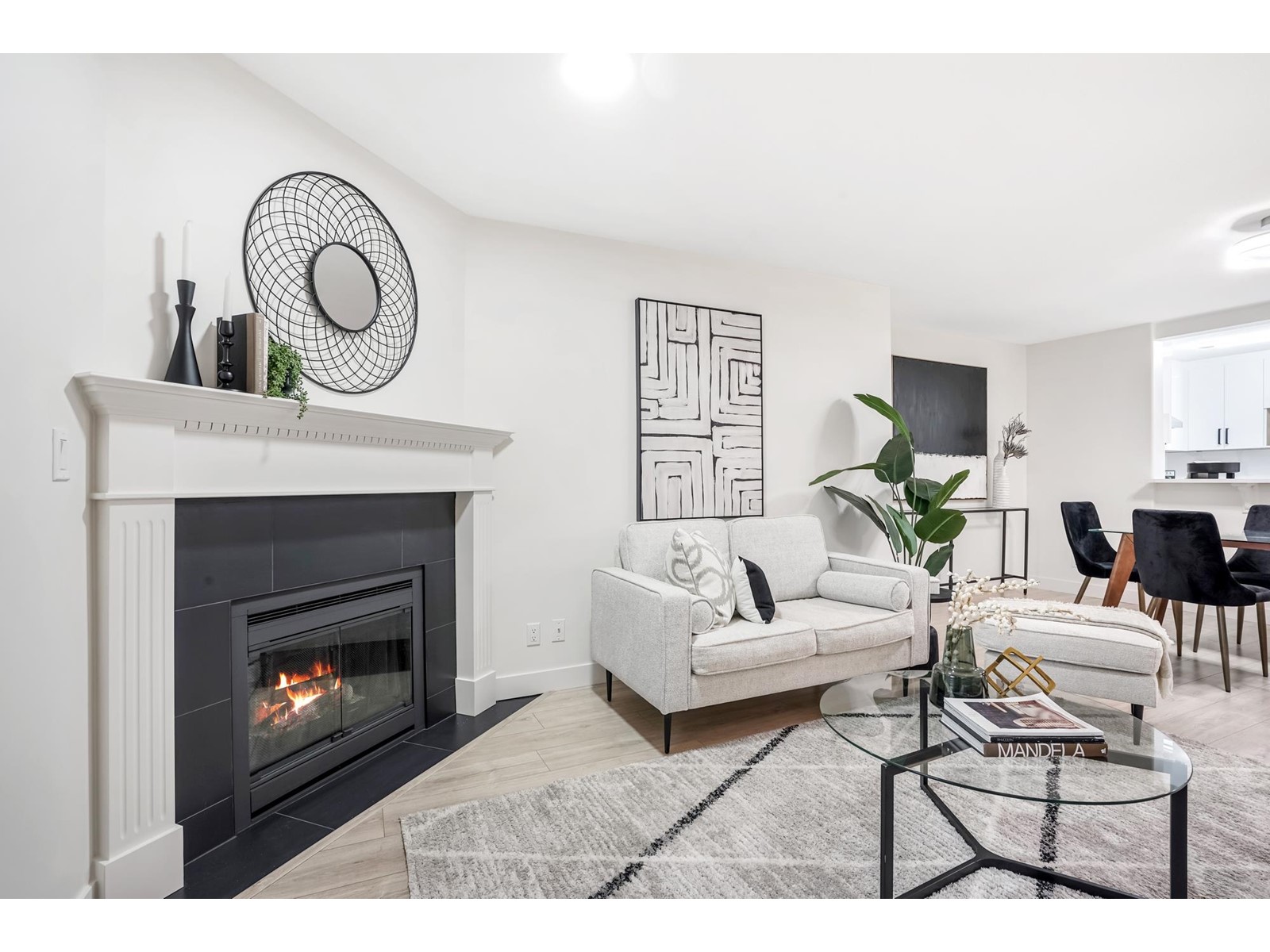 Property at 201 13870 70 AVENUE image 4