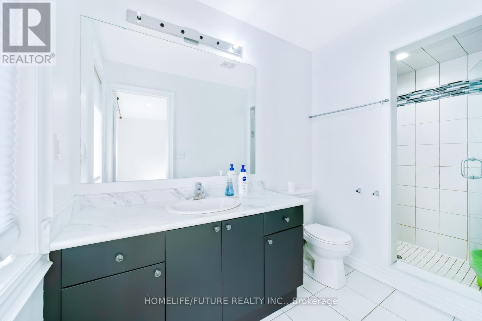 123 Underwood Drive, Whitby, Ontario  L1M 0K9 - Photo 22 - E12033146