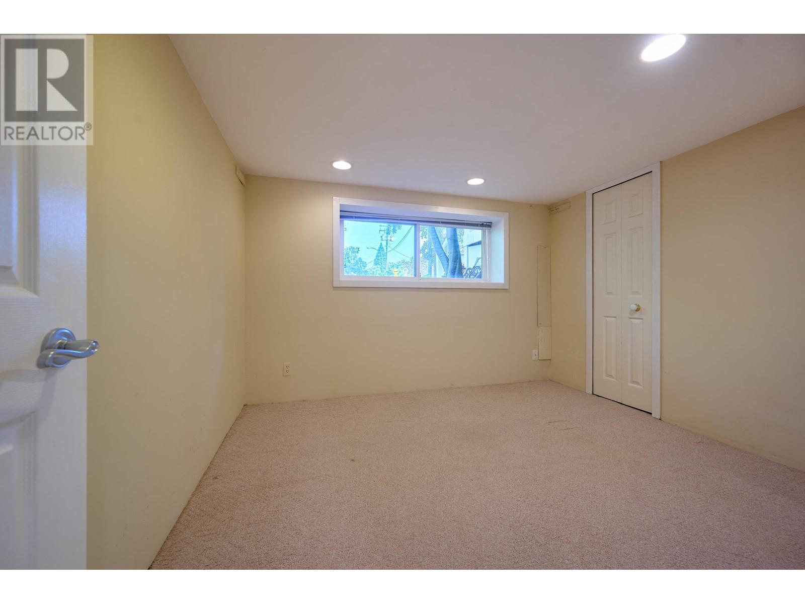 Listing Picture 23 of 24 : 866 W 59TH AVENUE, Vancouver / 溫哥華 - 魯藝地產 Yvonne Lu Group - MLS Medallion Club Member
