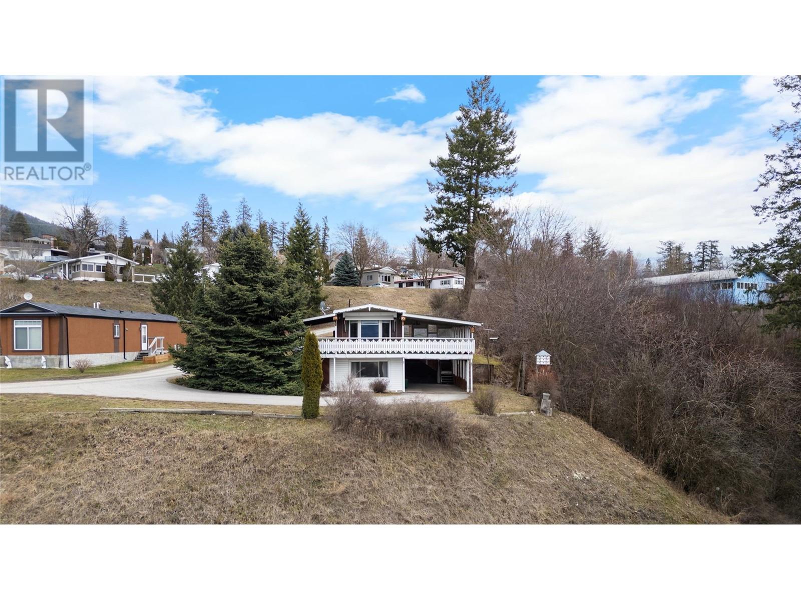 445 6th Avenue N Unit# 27, Creston, British Columbia  V0B 1G3 - Photo 3 - 10339995