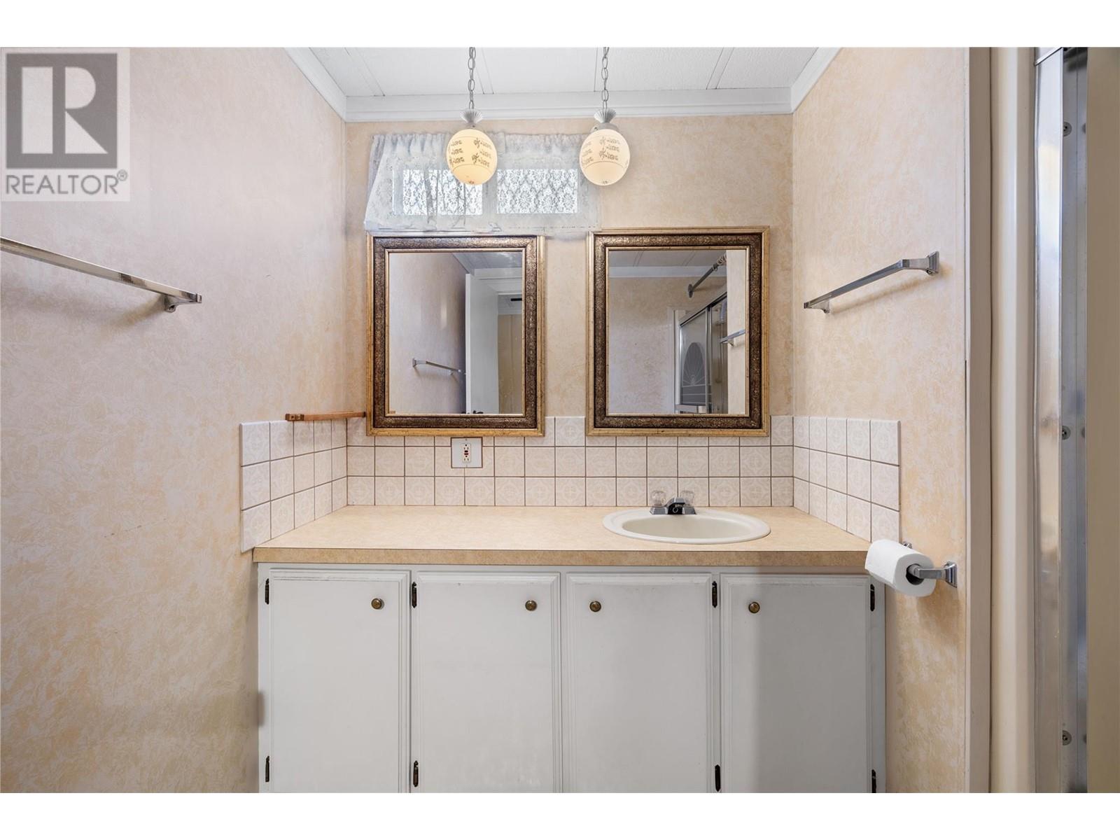 445 6th Avenue N Unit# 27, Creston, British Columbia  V0B 1G3 - Photo 14 - 10339995