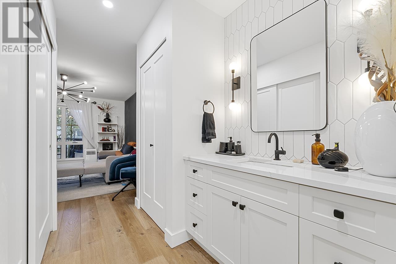 Listing Picture 13 of 21 : 109 7500 MINORU BOULEVARD, Richmond / 烈治文 - 魯藝地產 Yvonne Lu Group - MLS Medallion Club Member