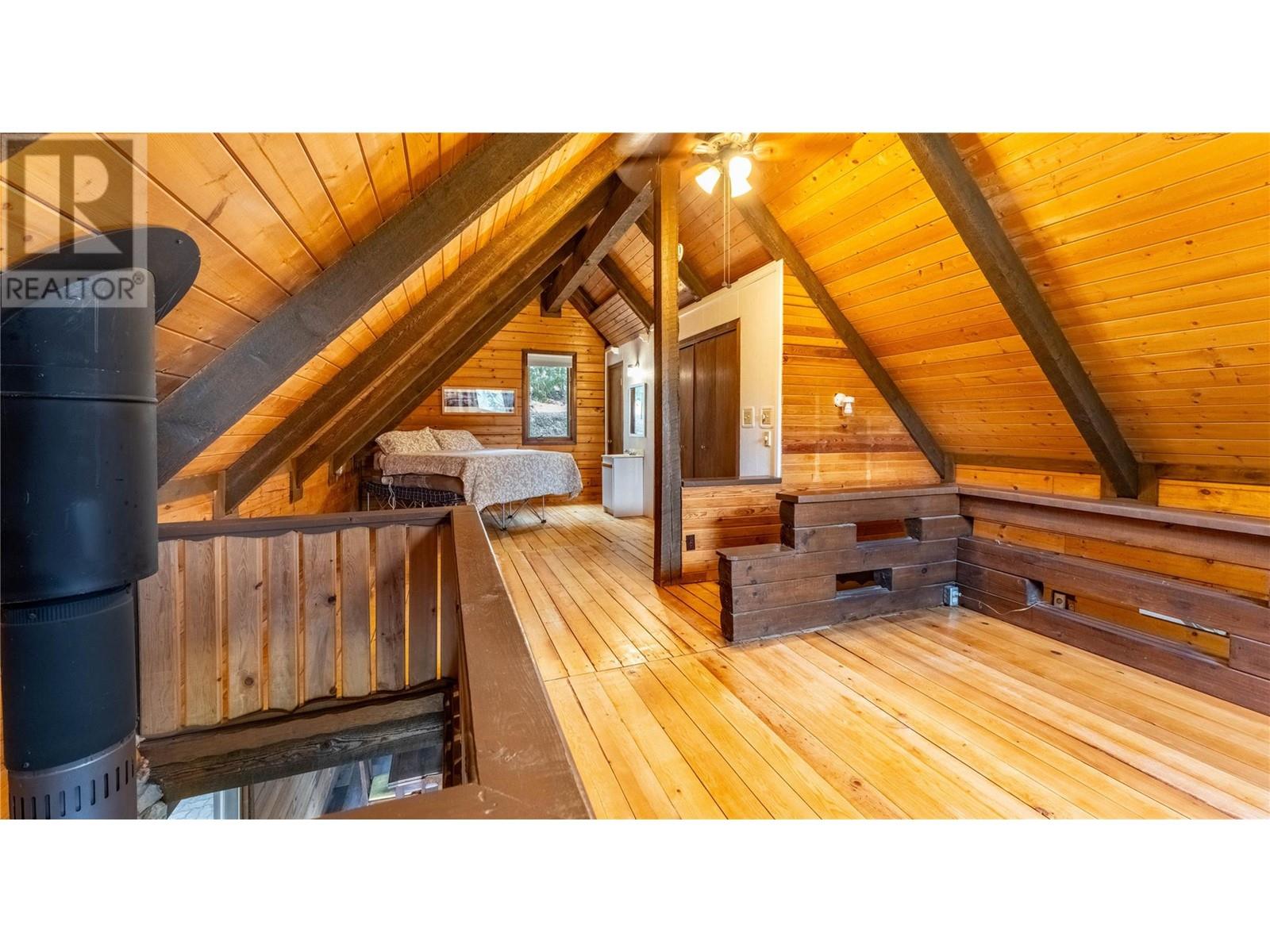 16253 Selkirk Road, Crawford Bay, British Columbia  V0B 1E0 - Photo 28 - 10339909