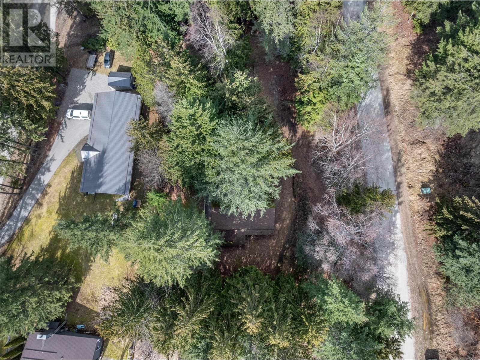 16253 Selkirk Road, Crawford Bay, British Columbia  V0B 1E0 - Photo 40 - 10339909