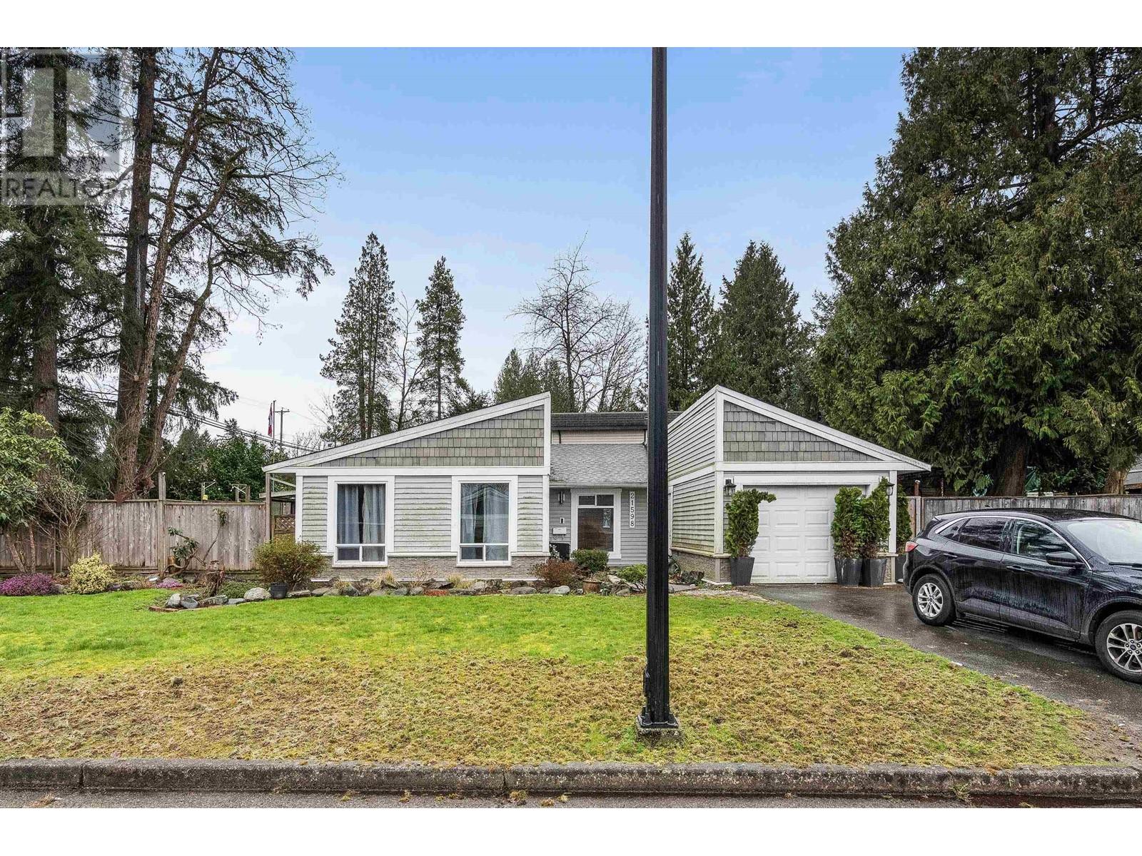 21598 Spring Avenue, Maple Ridge, British Columbia  V4R 2K6 - Photo 1 - R2980516