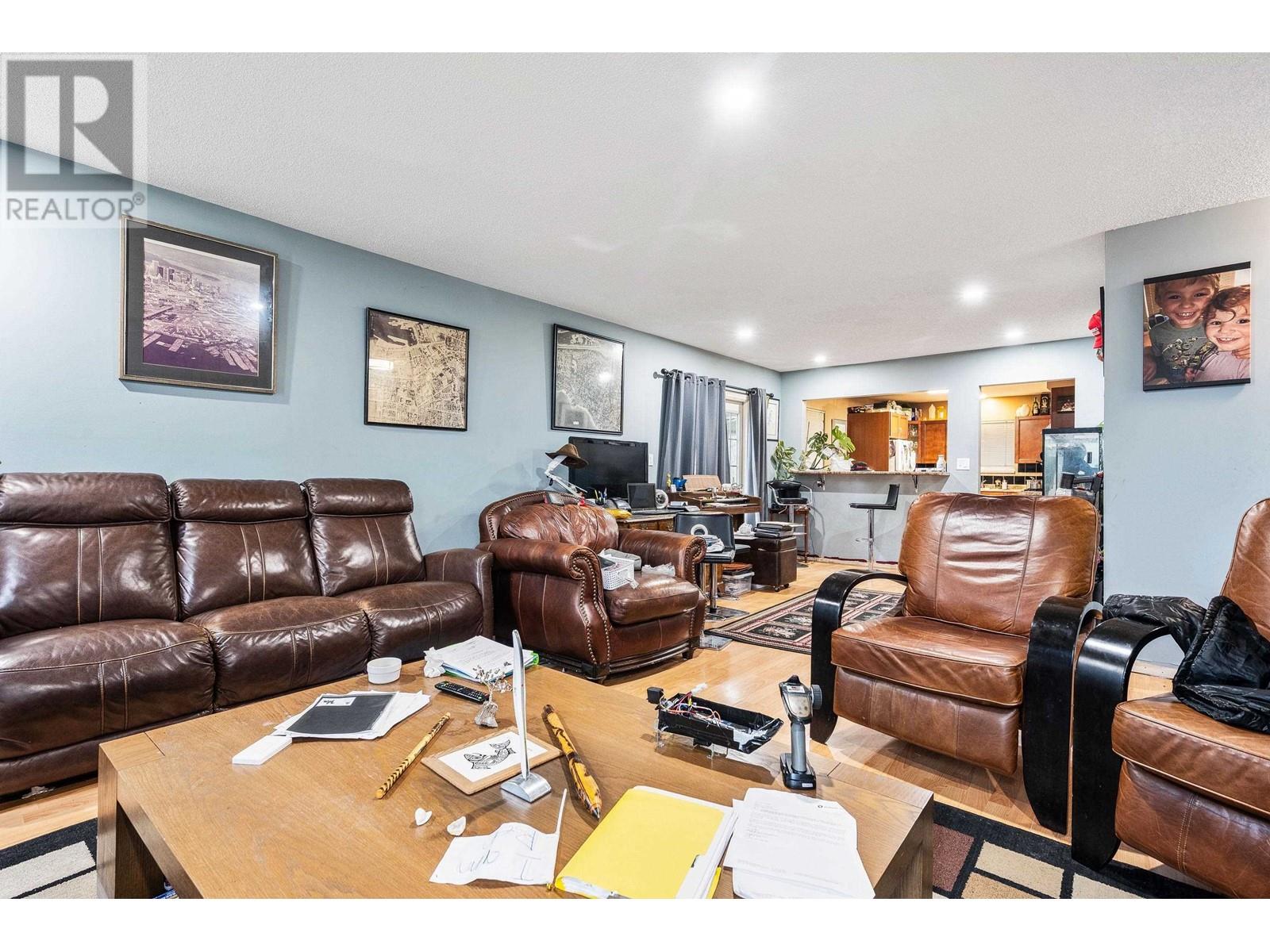 21598 Spring Avenue, Maple Ridge, British Columbia  V4R 2K6 - Photo 7 - R2980516