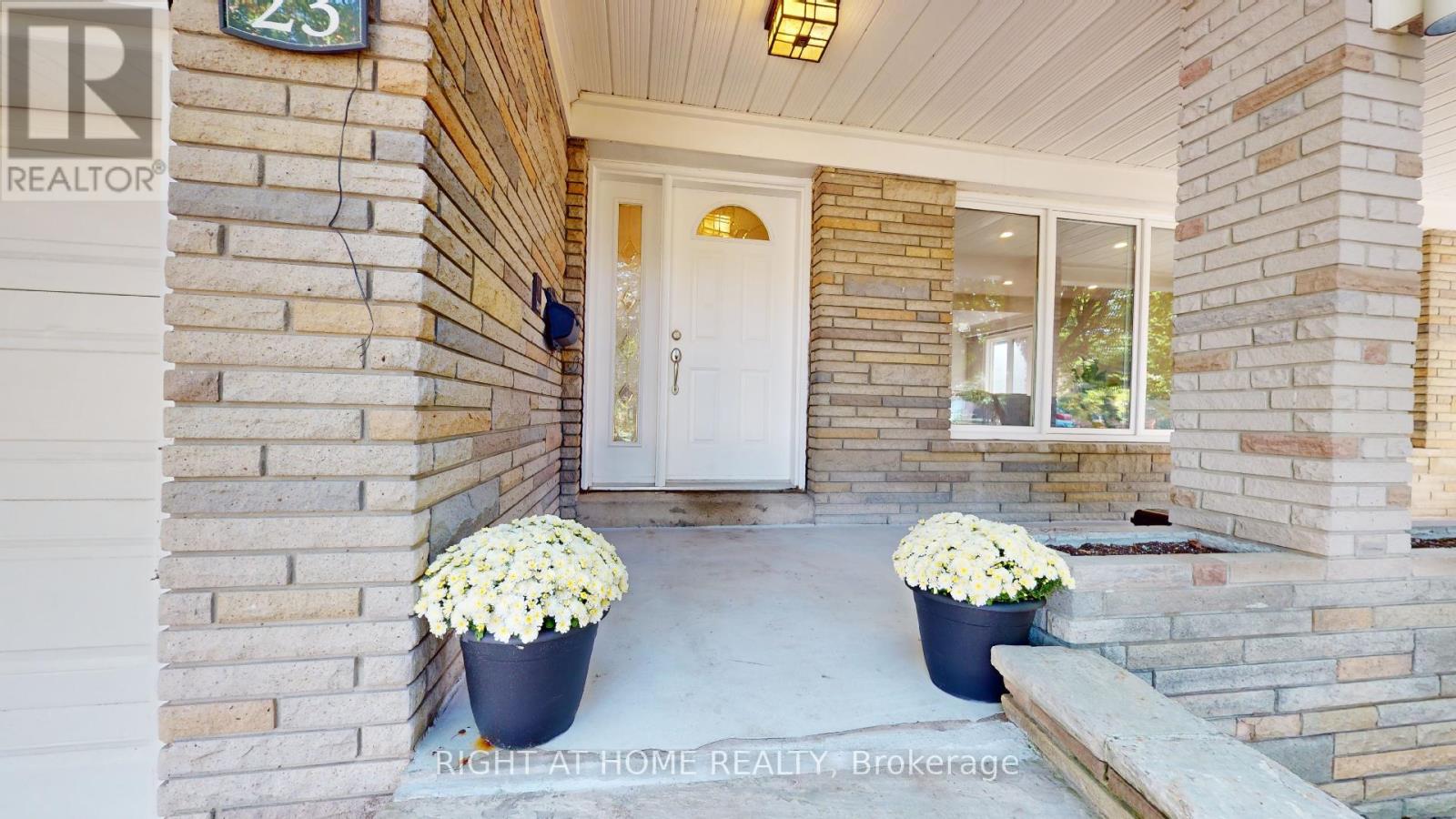 Property at 23 CHRISTINE CRESCENT image 2