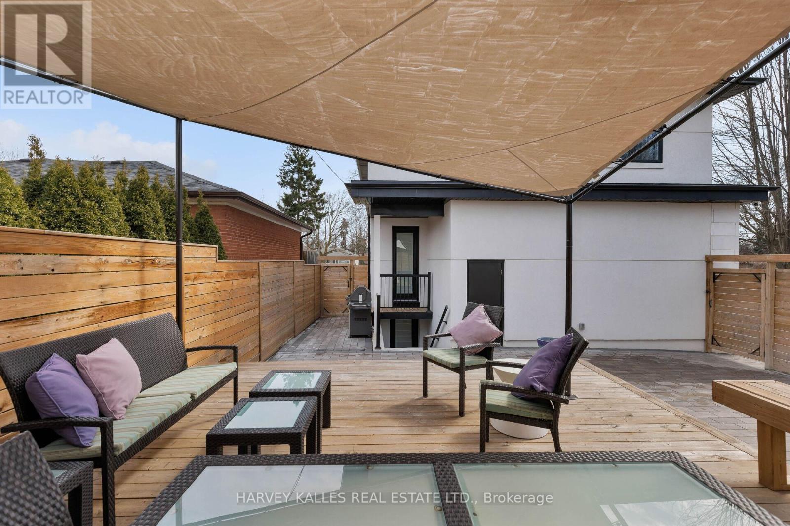 1 Benbow Road, Toronto, Ontario  M9P 3K1 - Photo 8 - W12033180