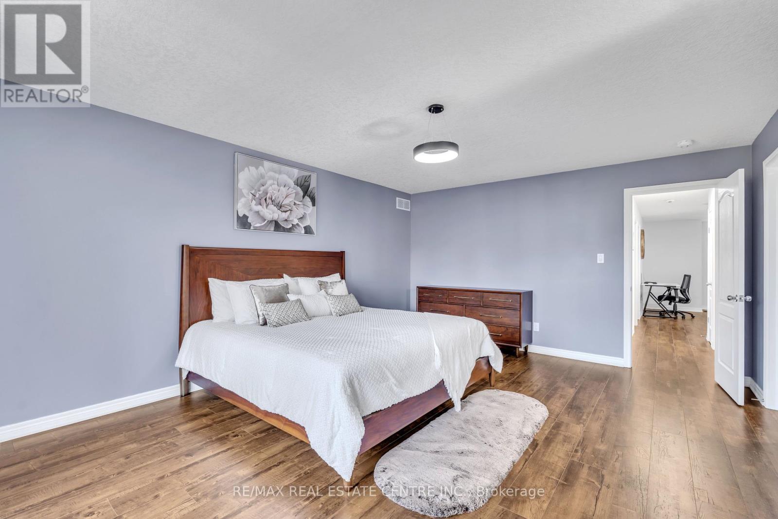 48 Isaiah Drive W, Kitchener, Ontario  N2E 0B2 - Photo 27 - X12033209