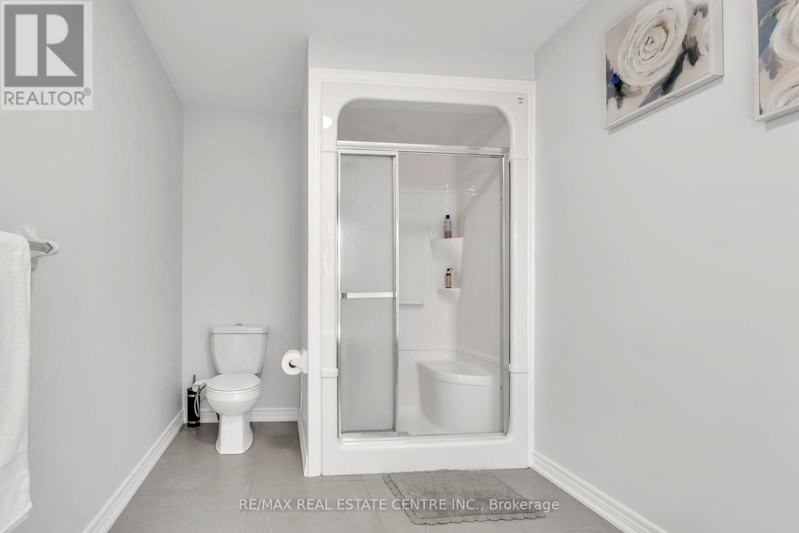 48 Isaiah Drive W, Kitchener, Ontario  N2E 0B2 - Photo 31 - X12033209