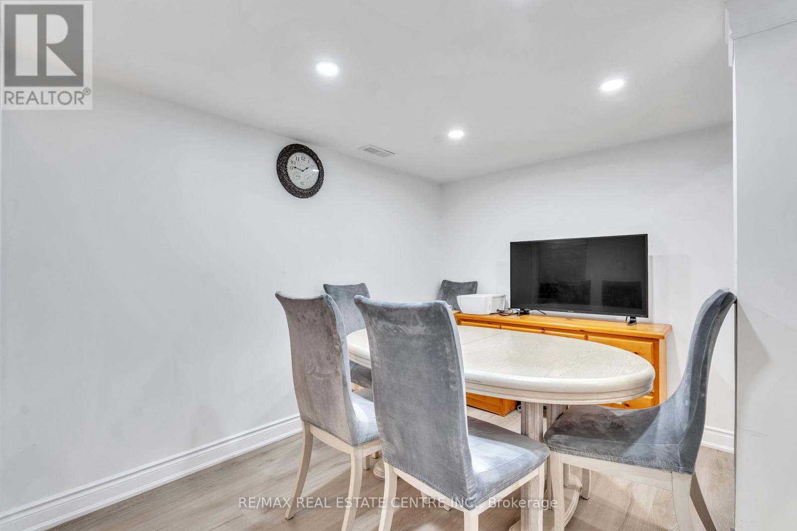48 Isaiah Drive W, Kitchener, Ontario  N2E 0B2 - Photo 36 - X12033209