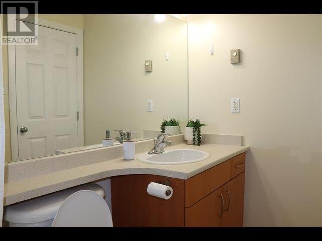 Ph2 1205 Fifth Avenue, New Westminster, British Columbia  V3M 1Y9 - Photo 8 - R2977396