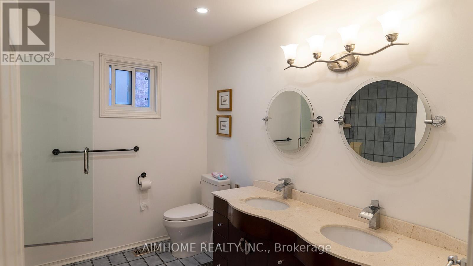 59 Peterborough Avenue, Markham, Ontario  L3T 7C2 - Photo 12 - N12033263