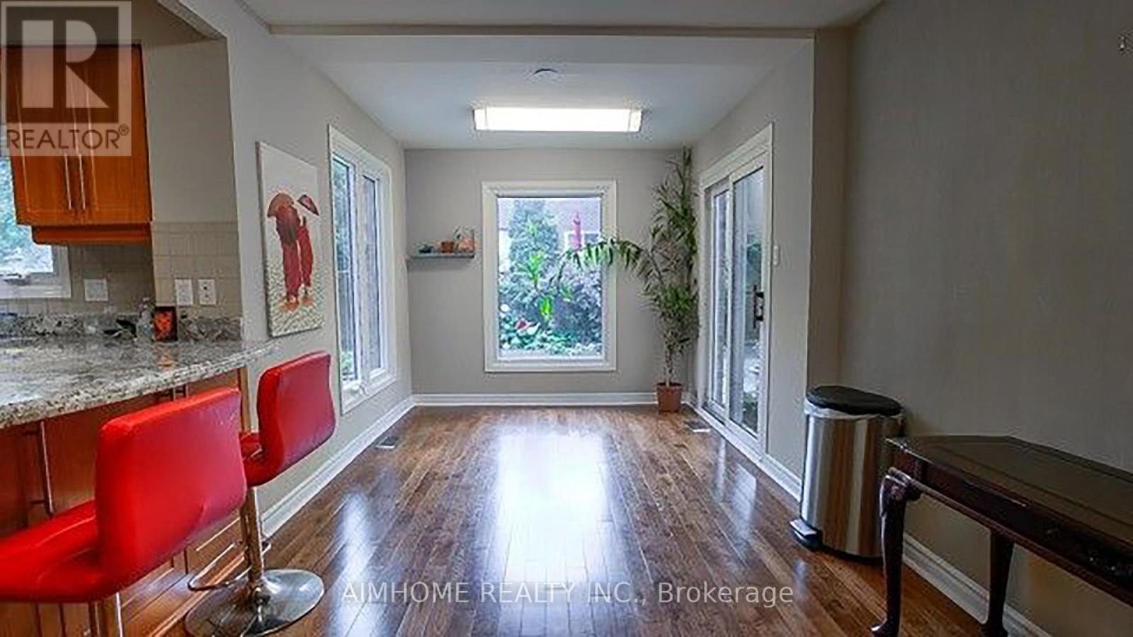 59 Peterborough Avenue, Markham, Ontario  L3T 7C2 - Photo 7 - N12033263