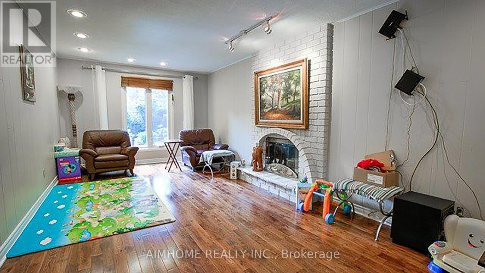 59 Peterborough Avenue, Markham, Ontario  L3T 7C2 - Photo 8 - N12033263