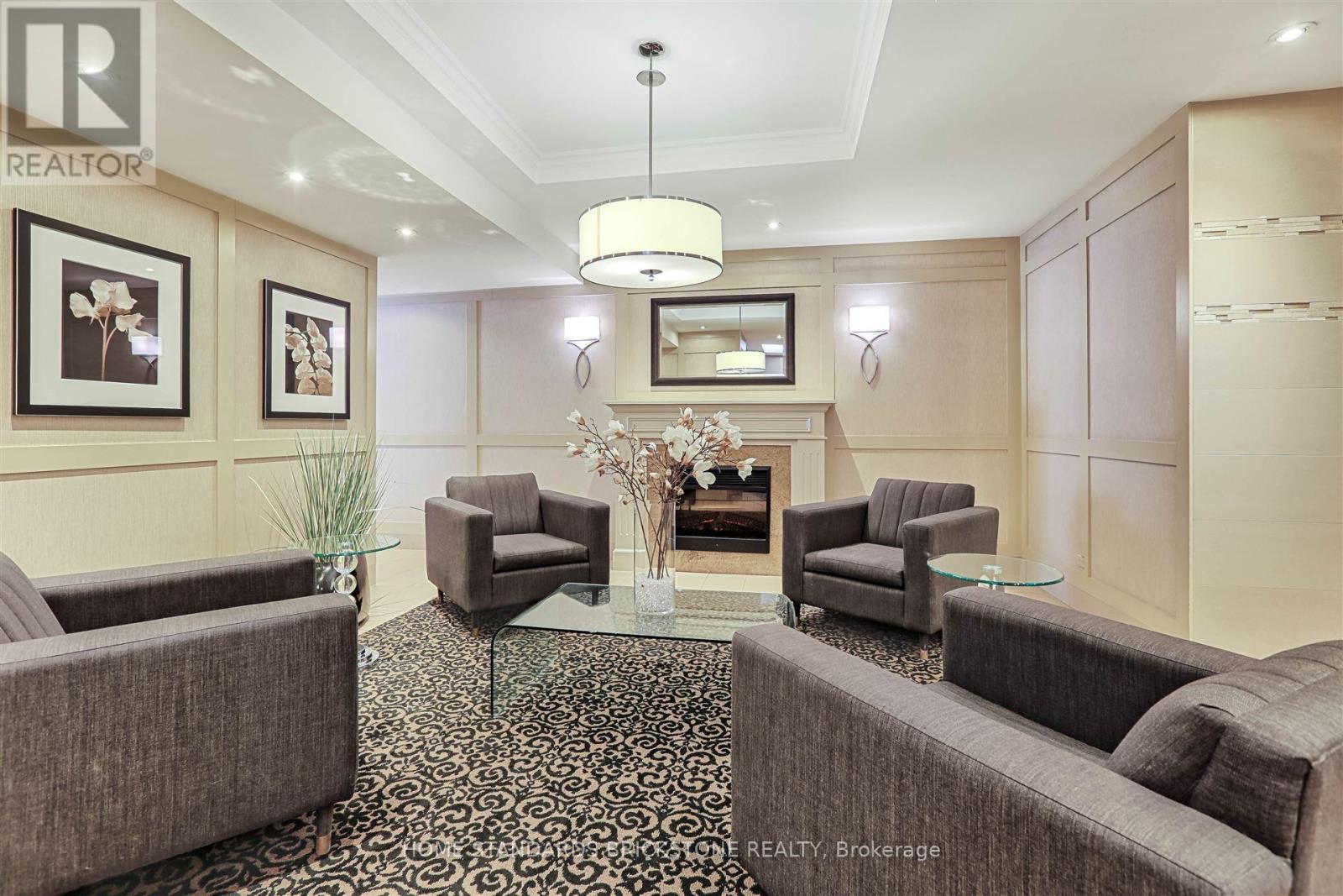 Property at 601 - 240 SCARLETT ROAD image 4