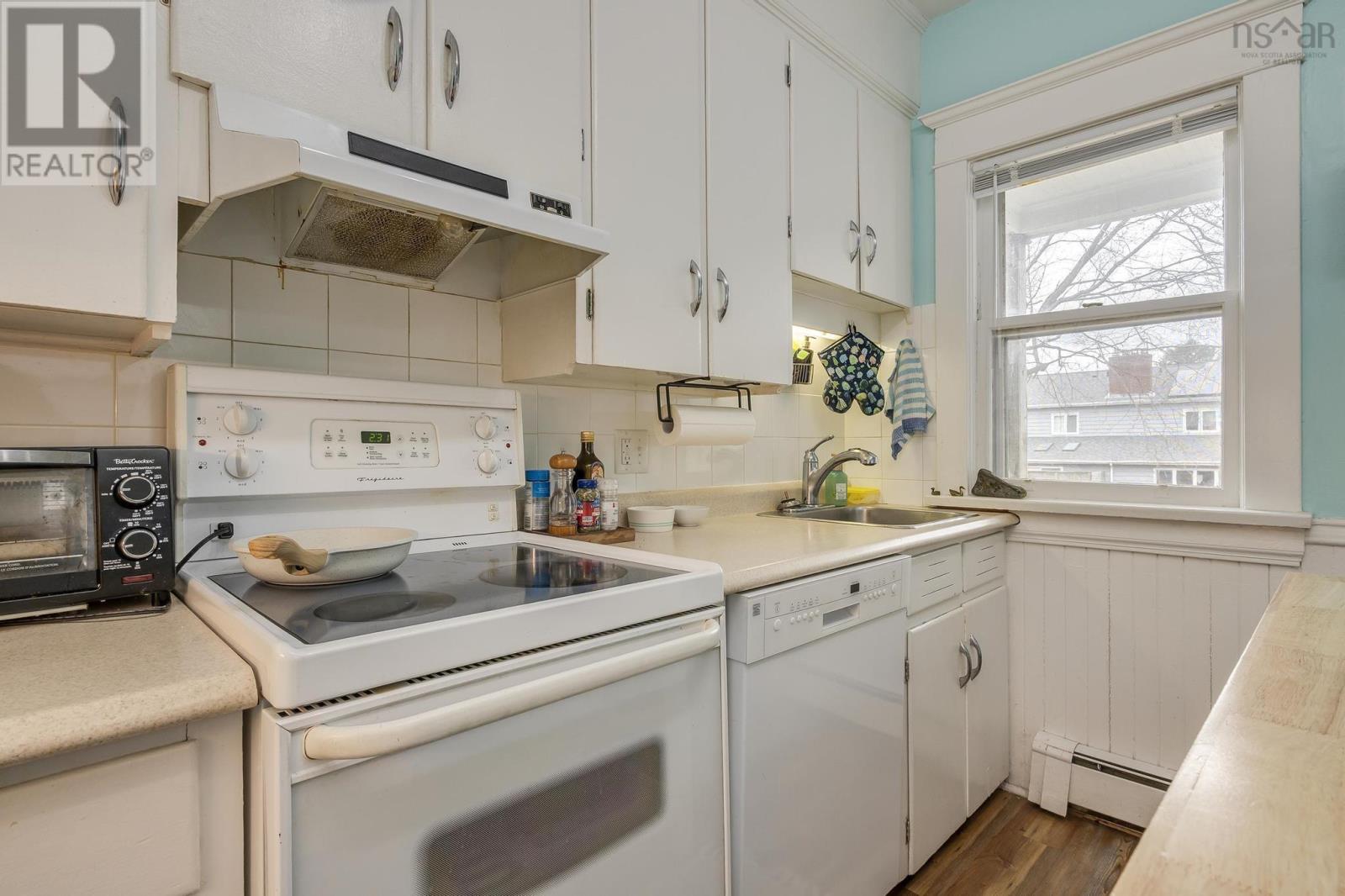 1728 Cambridge Street, Halifax, Nova Scotia  B3H 4A9 - Photo 14 - 202505449