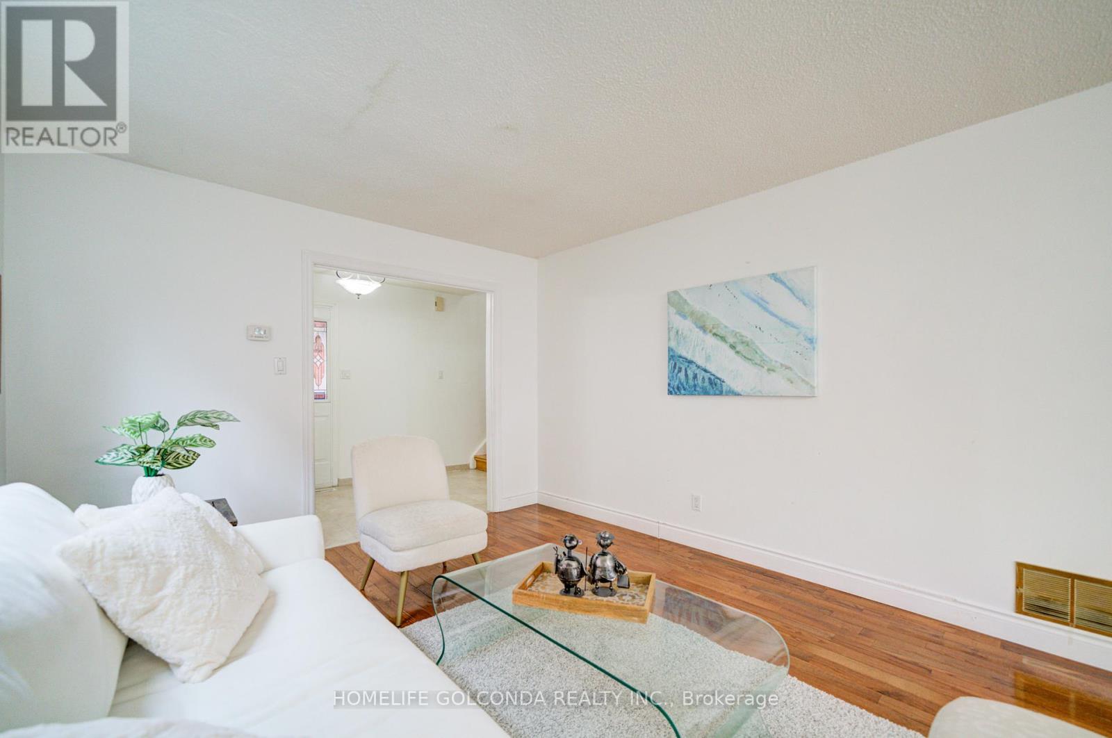 Property at 611 STAPLEFORD TERRACE image 5