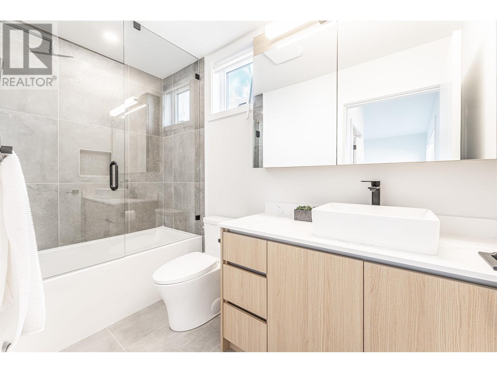 2 8300 No. 3 Road, Richmond, British Columbia  V6Y 2E3 - Photo 9 - R2980353