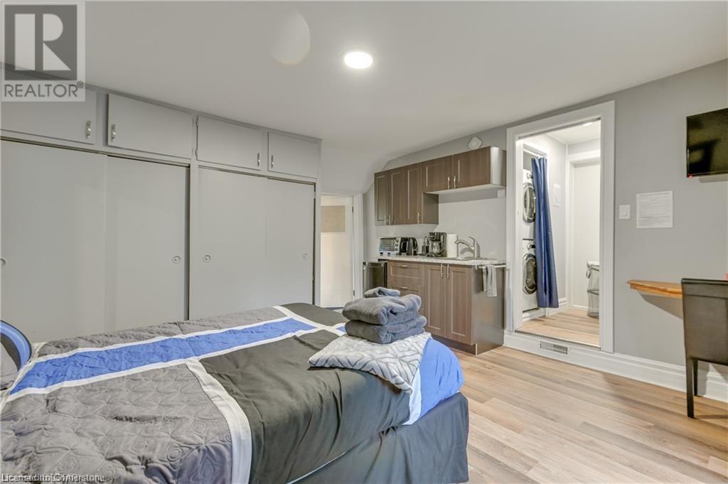 Photo 22 of 40 for 12 Cartwright Street