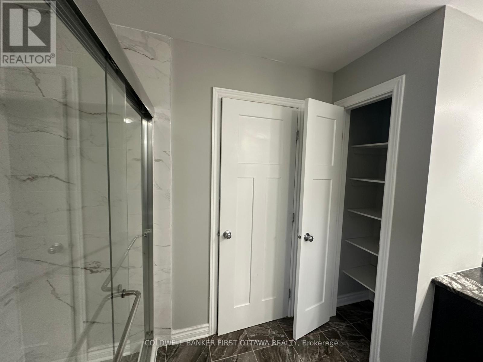 620 Sora Way, Ottawa, Ontario  K1T 0N7 - Photo 32 - X12033306