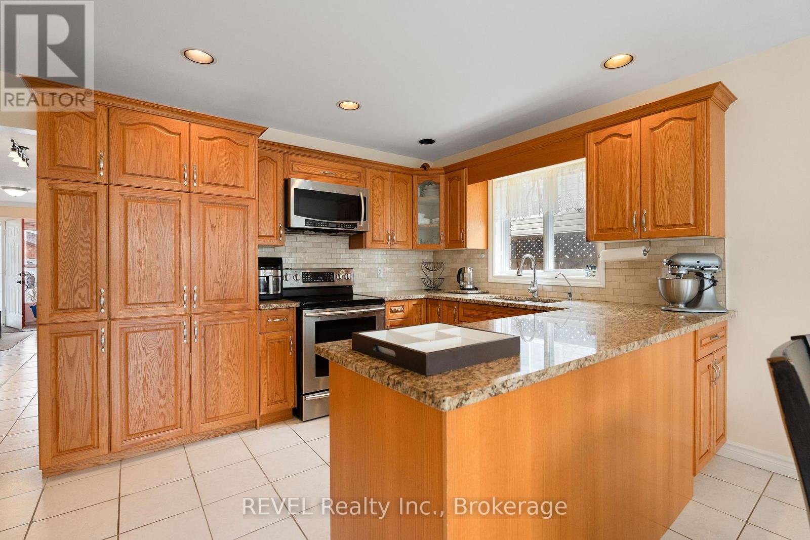 4475 Paddock Trail Drive, Niagara Falls, Ontario  L2E 3E6 - Photo 10 - X12010388