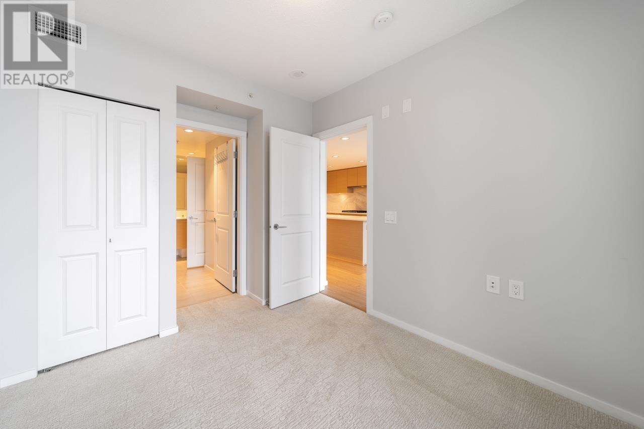 Listing Picture 12 of 24 : 702 6700 DUNBLANE AVENUE, Burnaby / 本拿比 - 魯藝地產 Yvonne Lu Group - MLS Medallion Club Member