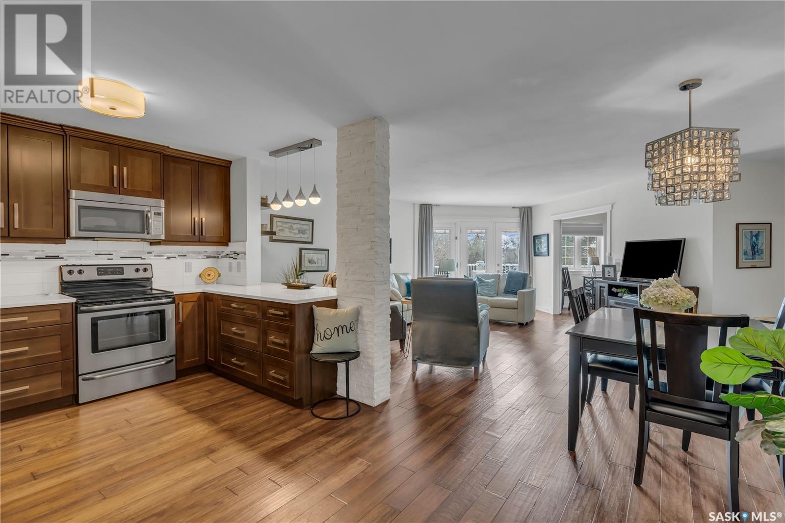 Property at 303 4025 Hill AVENUE image 3