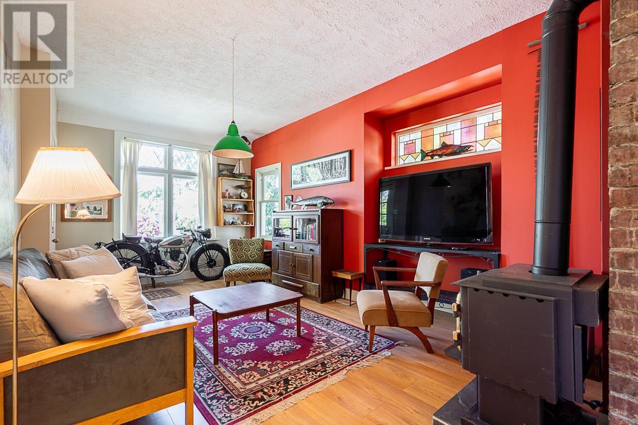 3336 E Georgia Street, Vancouver, British Columbia  V5K 2L4 - Photo 6 - R2978535