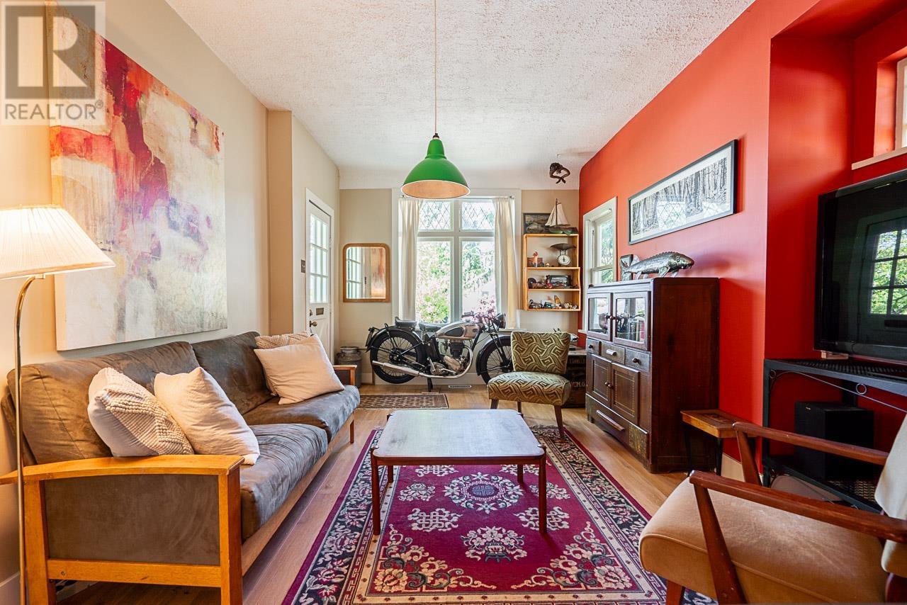 3336 E Georgia Street, Vancouver, British Columbia  V5K 2L4 - Photo 7 - R2978535