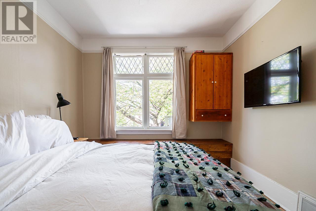 3336 E Georgia Street, Vancouver, British Columbia  V5K 2L4 - Photo 13 - R2978535